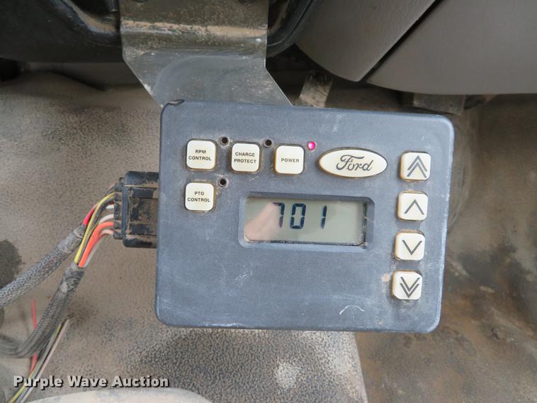 image for item DE8058 2000 Ford F750 Super Duty XL dump truck