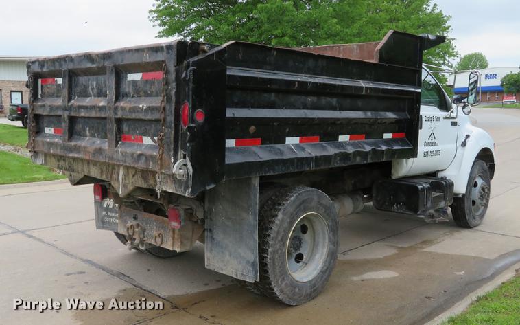 image for item DE8059 2000 Ford F650 Super Duty XL dump truck