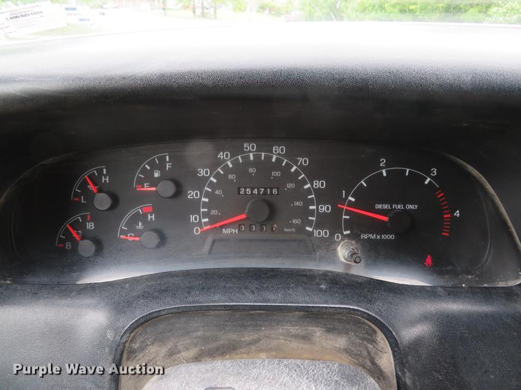 image for item DE8059 2000 Ford F650 Super Duty XL dump truck