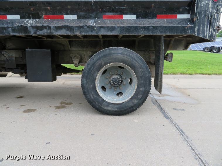 image for item DE8059 2000 Ford F650 Super Duty XL dump truck