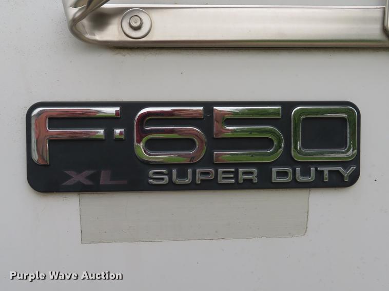 image for item DE8059 2000 Ford F650 Super Duty XL dump truck