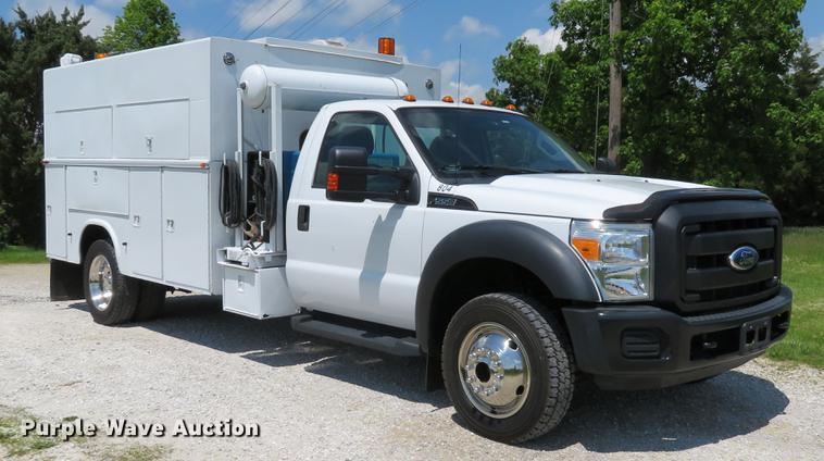 image for item DE8071 2011 Ford F550 Super Duty XL service truck