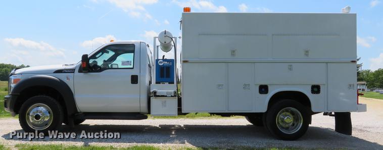 image for item DE8071 2011 Ford F550 Super Duty XL service truck