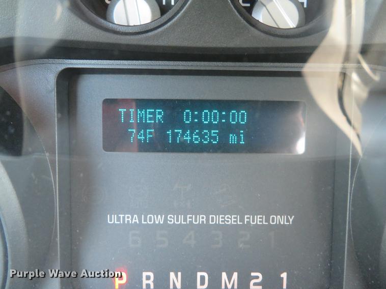 image for item DE8071 2011 Ford F550 Super Duty XL service truck