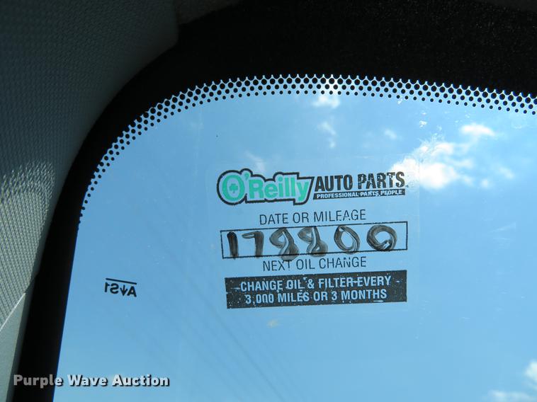 image for item DE8071 2011 Ford F550 Super Duty XL service truck