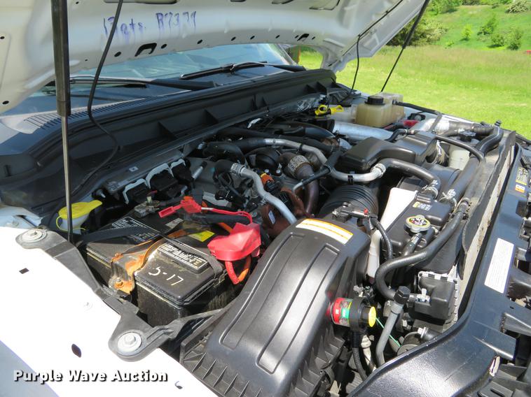 image for item DE8071 2011 Ford F550 Super Duty XL service truck