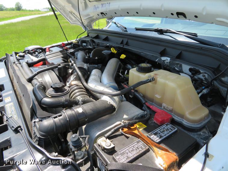 image for item DE8071 2011 Ford F550 Super Duty XL service truck