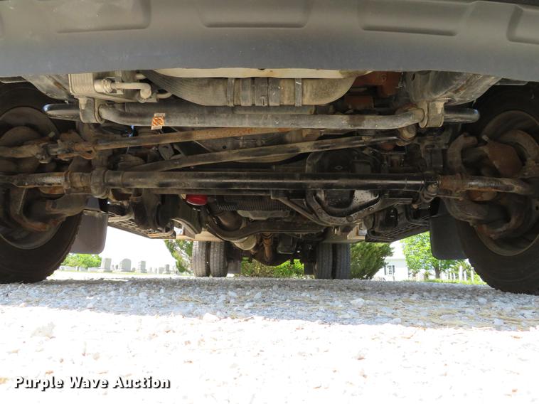 image for item DE8071 2011 Ford F550 Super Duty XL service truck