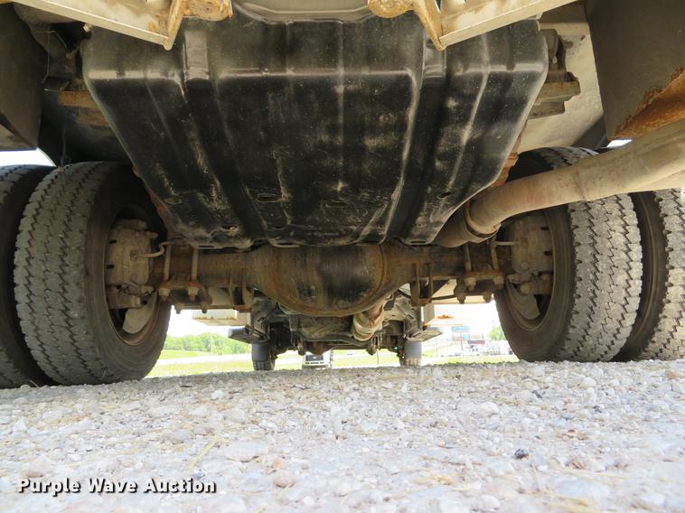 image for item DE8071 2011 Ford F550 Super Duty XL service truck