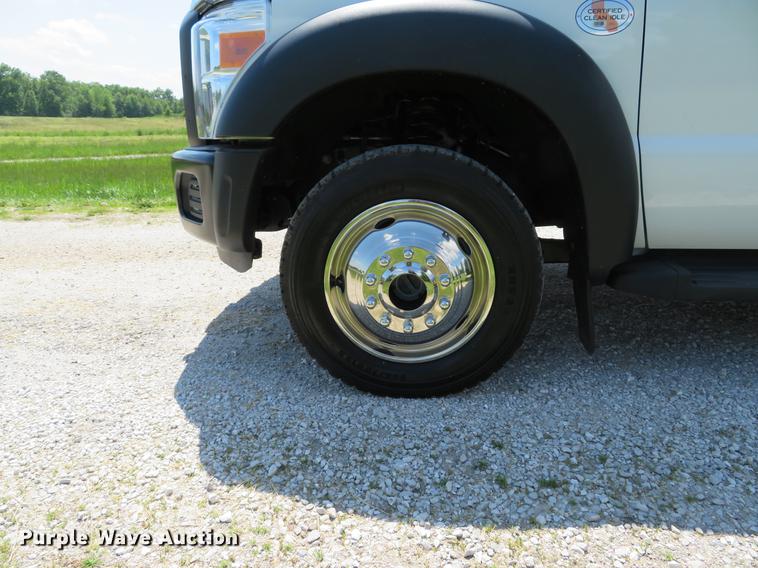 image for item DE8071 2011 Ford F550 Super Duty XL service truck