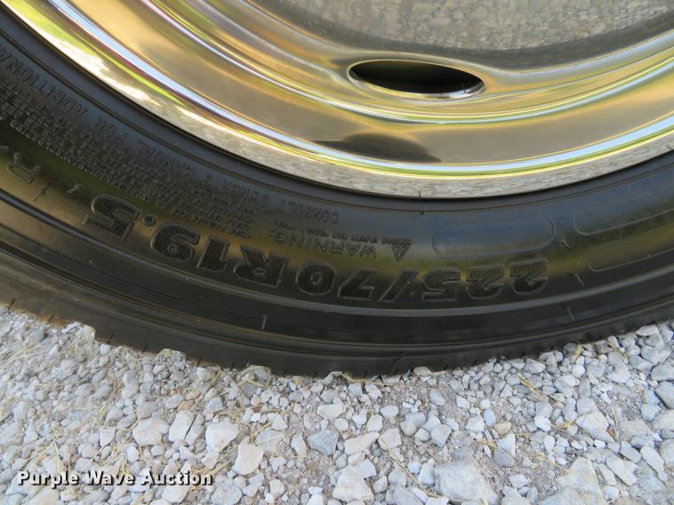 image for item DE8071 2011 Ford F550 Super Duty XL service truck