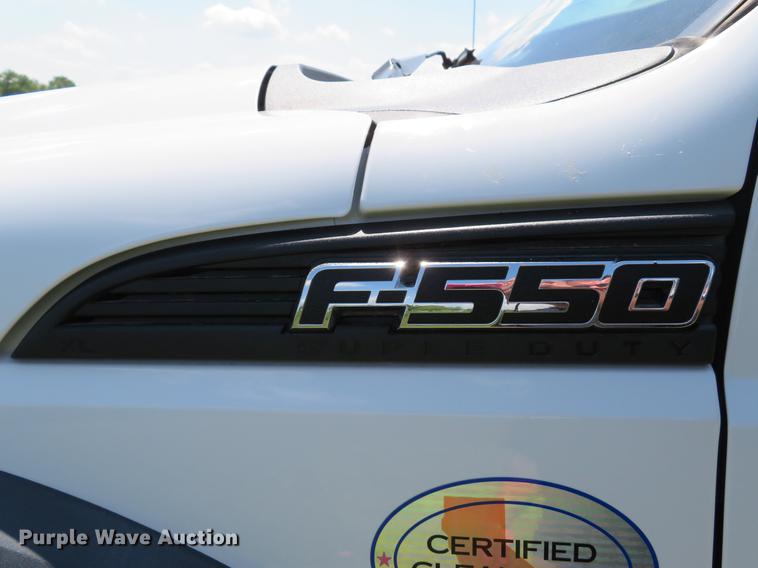 image for item DE8071 2011 Ford F550 Super Duty XL service truck