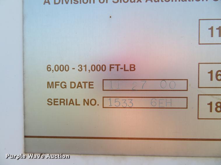 image for item DE8073 2001 Ford F550 Super Duty XL service truck with crane