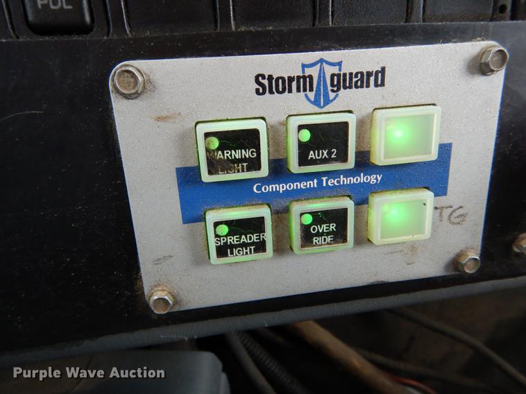 image for item DE8420 2004 International 7400 dump truck