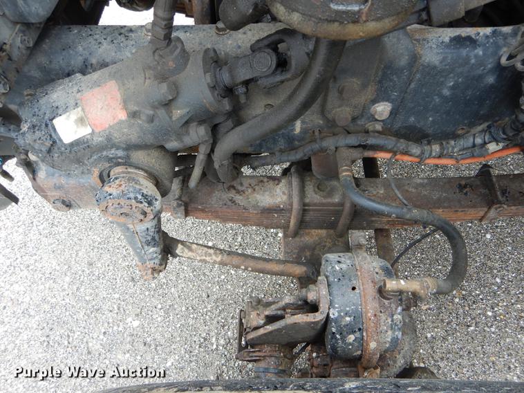 image for item DE8420 2004 International 7400 dump truck