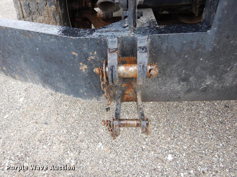 image for item DE8420 2004 International 7400 dump truck