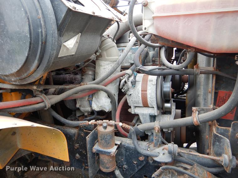 image for item DE8421 2002 International 4900 dump truck