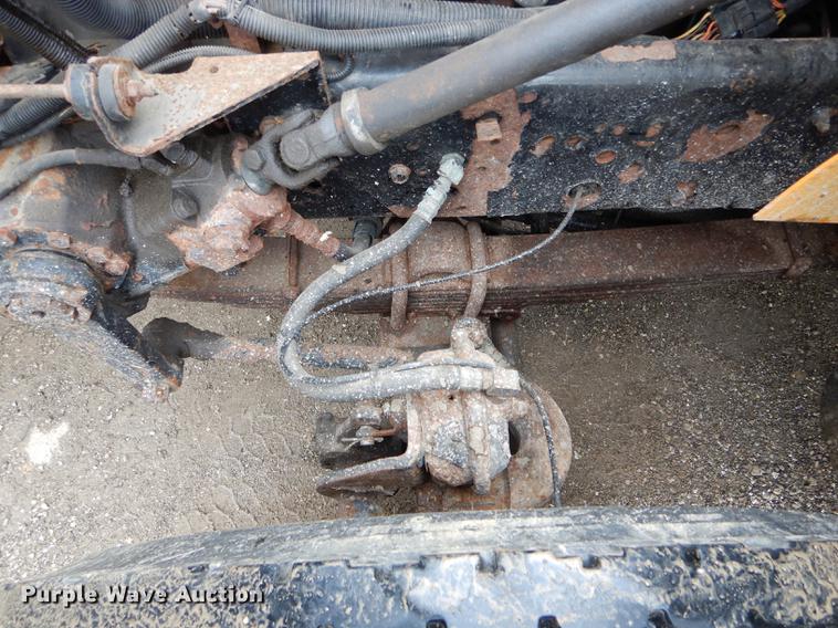 image for item DE8421 2002 International 4900 dump truck