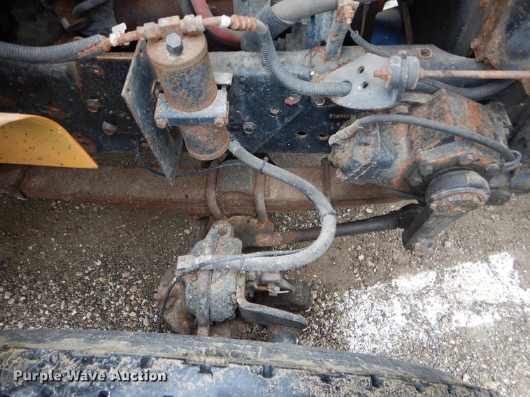 image for item DE8421 2002 International 4900 dump truck