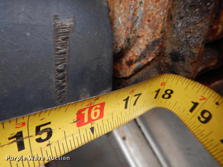 image for item DE8421 2002 International 4900 dump truck