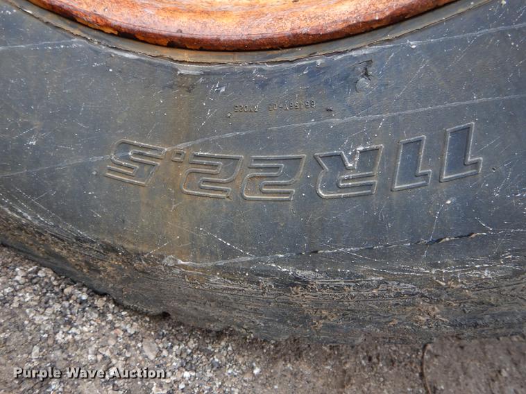 image for item DE8421 2002 International 4900 dump truck