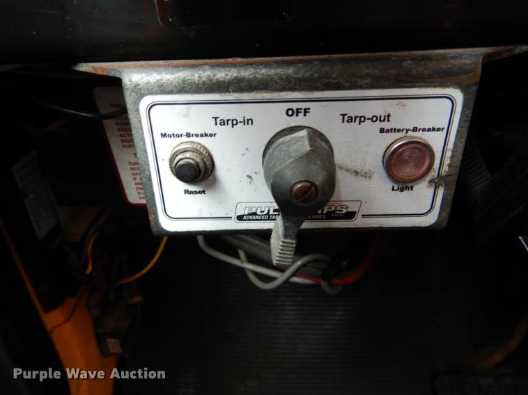 image for item DE8422 2002 International 4900 dump truck