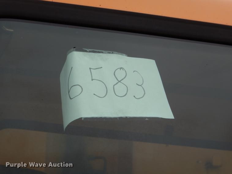 image for item DE8422 2002 International 4900 dump truck