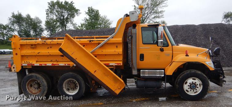 image for item DE8423 2006 International 7400 dump truck