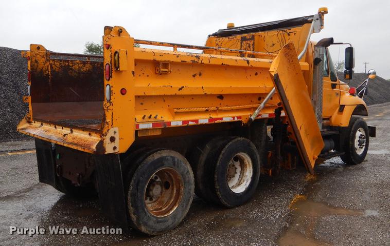image for item DE8423 2006 International 7400 dump truck