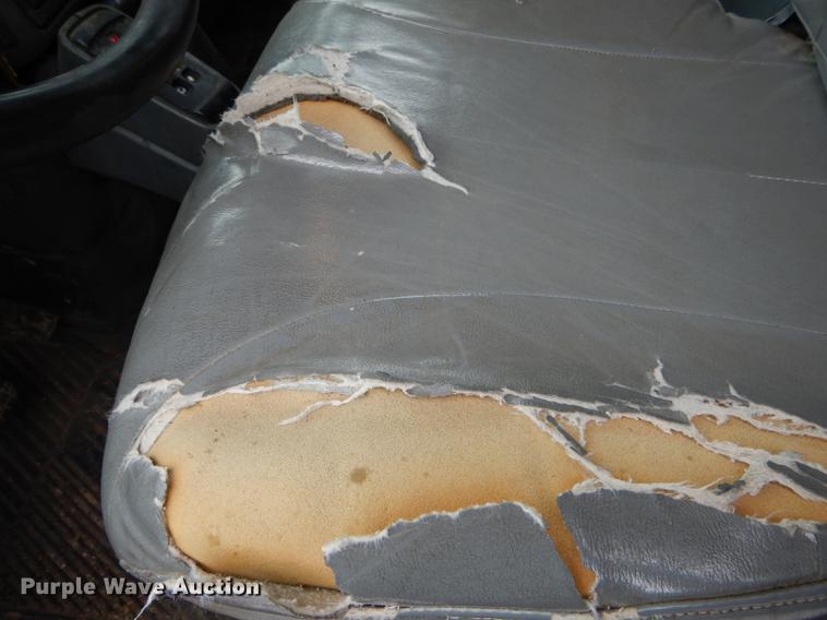 image for item DE8423 2006 International 7400 dump truck