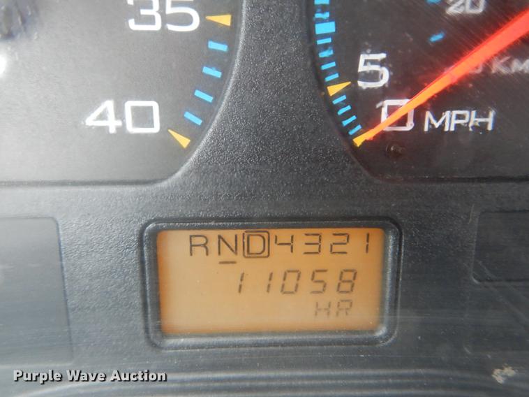 image for item DE8423 2006 International 7400 dump truck