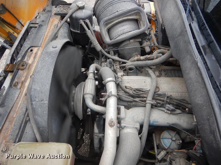 image for item DE8423 2006 International 7400 dump truck