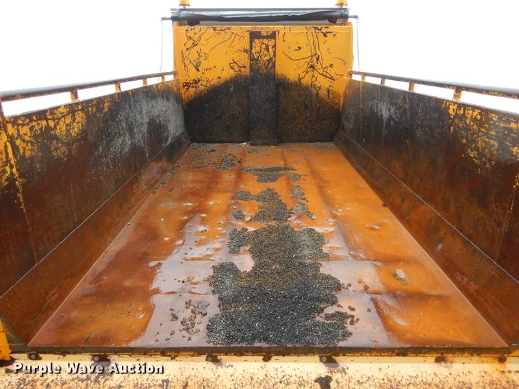 image for item DE8423 2006 International 7400 dump truck