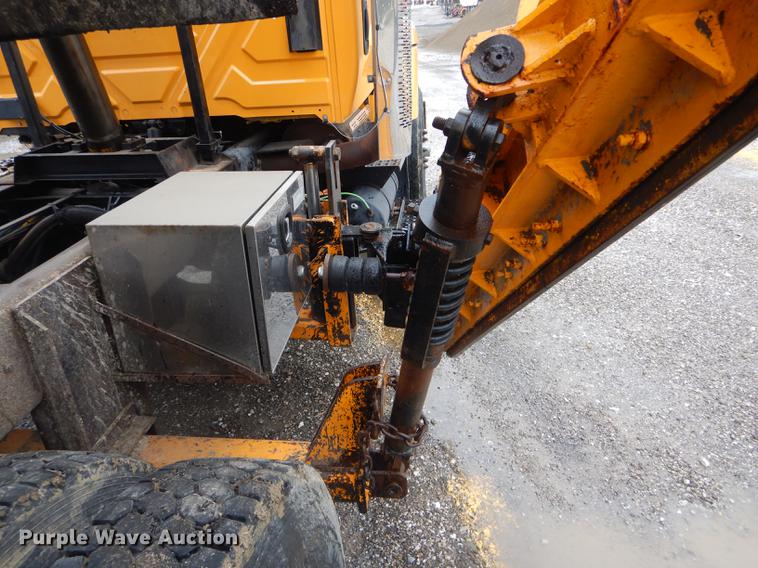 image for item DE8423 2006 International 7400 dump truck