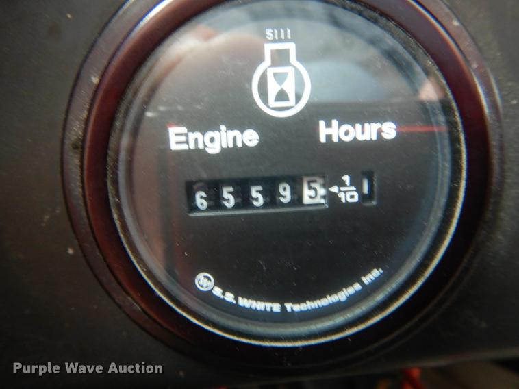 image for item DE8424 1995 International 4900 box truck