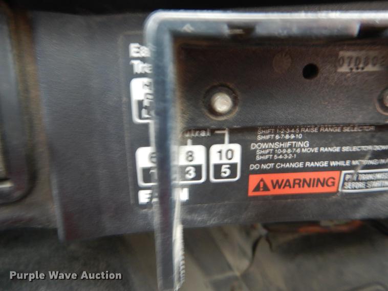 image for item DE8424 1995 International 4900 box truck