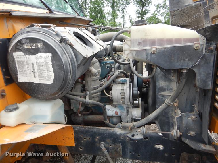 image for item DE8424 1995 International 4900 box truck