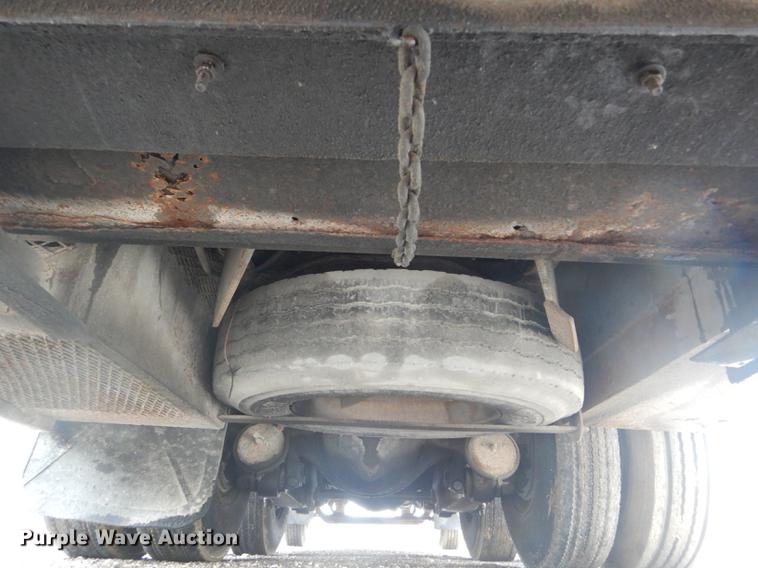 image for item DE8424 1995 International 4900 box truck