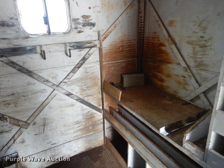 image for item DE8424 1995 International 4900 box truck