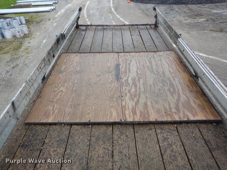 image for item DE8424 1995 International 4900 box truck