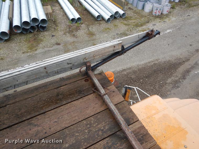 image for item DE8424 1995 International 4900 box truck