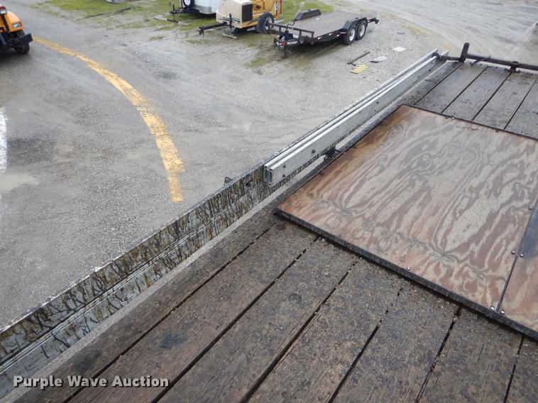 image for item DE8424 1995 International 4900 box truck