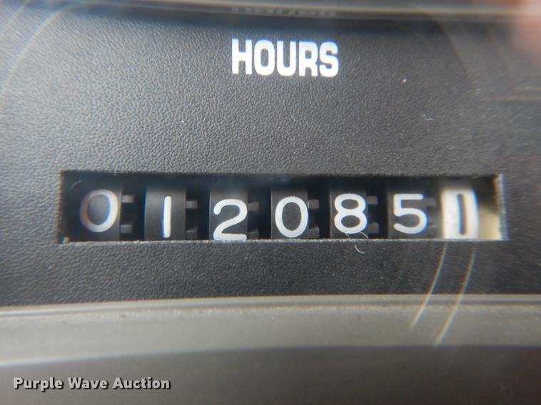 image for item DE8425 2002 International 4900 dump truck