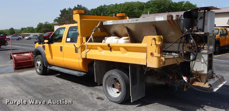 image for item DE8427 2008 Ford F550 Super Duty XL Crew Cab dump truck