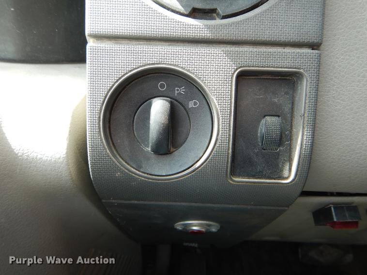 image for item DE8427 2008 Ford F550 Super Duty XL Crew Cab dump truck