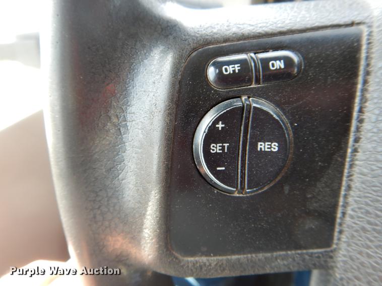 image for item DE8427 2008 Ford F550 Super Duty XL Crew Cab dump truck