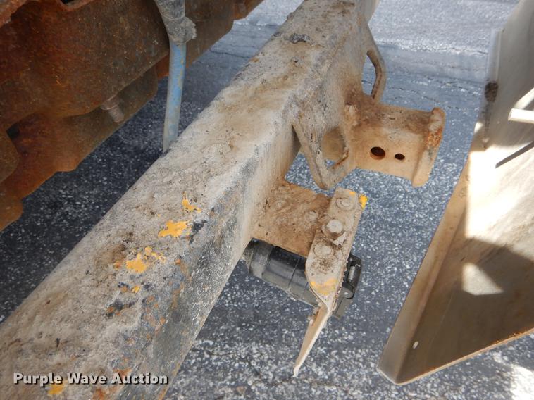 image for item DE8427 2008 Ford F550 Super Duty XL Crew Cab dump truck