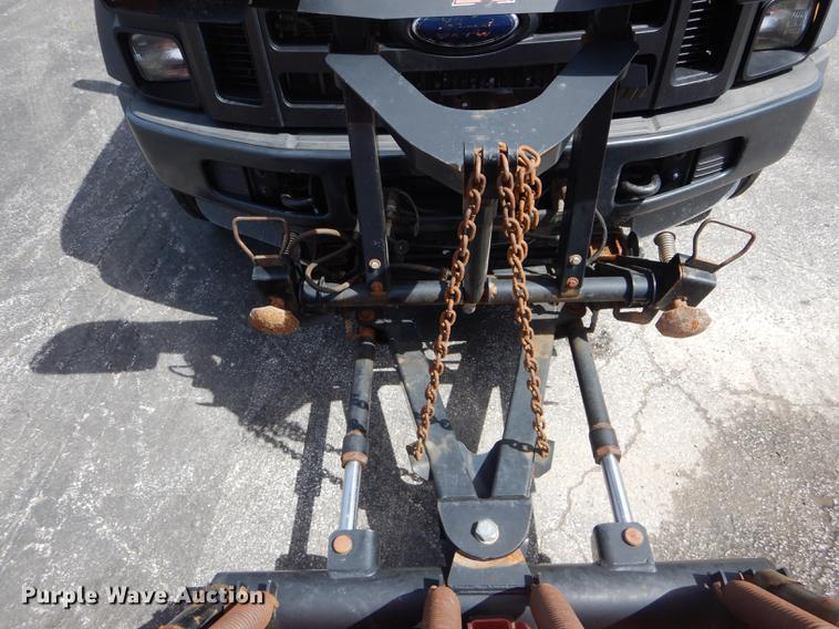 image for item DE8427 2008 Ford F550 Super Duty XL Crew Cab dump truck