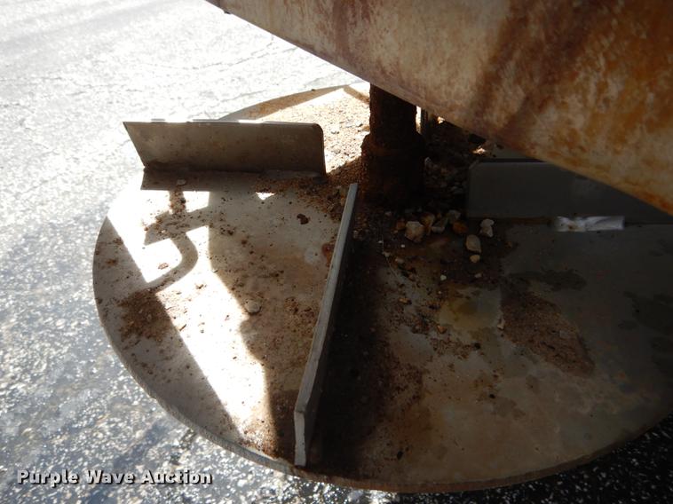 image for item DE8427 2008 Ford F550 Super Duty XL Crew Cab dump truck