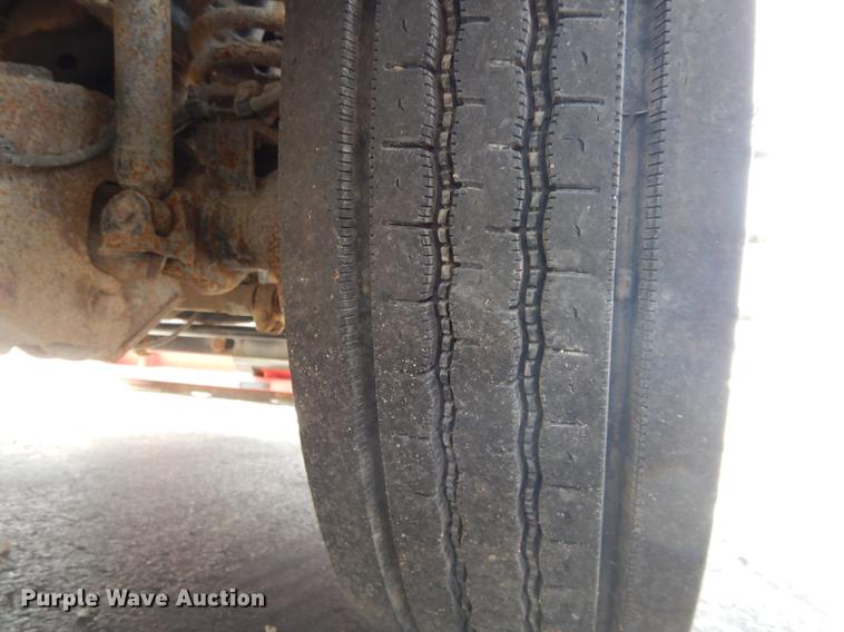 image for item DE8427 2008 Ford F550 Super Duty XL Crew Cab dump truck